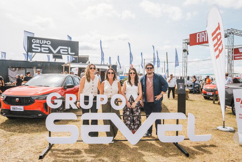 Marketing de&nbsp;Grupo Sevel: Álvaro&nbsp;Barrera, Sara&nbsp;Gelfont, Josefina&nbsp;Romero y Gabriela&nbsp;Coletto.