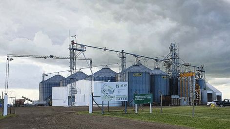 ADP tiene una capacidad de acopio total de 128.600 toneladas y comercializa más de 300.000 toneladas de granos por año