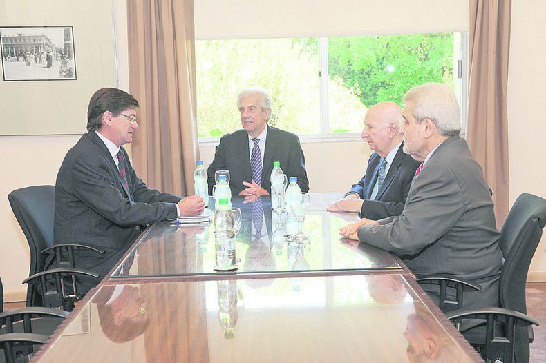 imagen de Cámaras reclaman actuar ante un país que va “al despeñadero”, mientras la política incorpora los “códigos” del empresariado