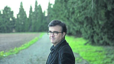 Búsqueda | Javier Cercas. Foto: Daniel Mordzinski