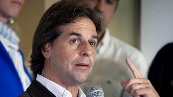 imagen de “Bonomi fracasa y acusa: que pruebe lo que dice o se calle”, afirma Lacalle Pou