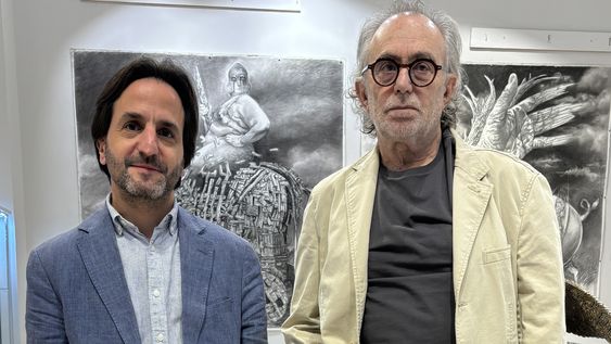Coordinador del Departamento de Internacionalización de la Dirección Nacional de Cultura Facundo de Almeida con el artista Horacio Guerriero Coordinador del Departamento de Internacionalización de la Dirección Nacional de Cultura Facundo de Almeida con el artista Horacio Guerriero