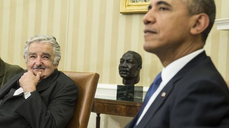 imagen de Mujica, Sendic y senadores del Frente Amplio reclaman por carta a Obama que libere a un “preso político”