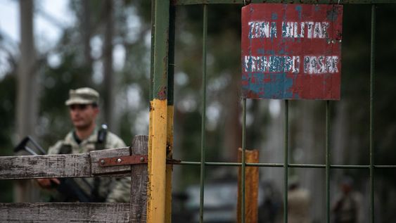 Militares en el Batallón 14 de Infantería en Toledo, Canelones, donde se hallaron restos óseos