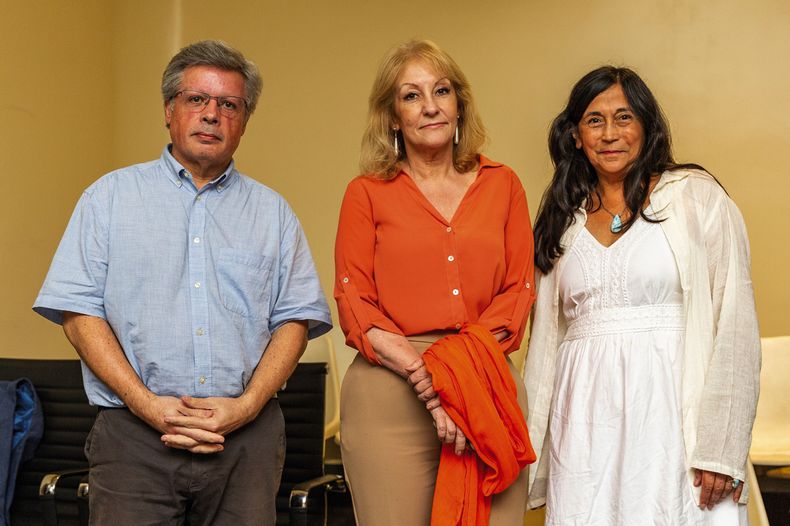Intendenta de Montevideo Carolina Cosse y Alicia Guglielmo, presidenta de la Cámara Uruguaya del Libro