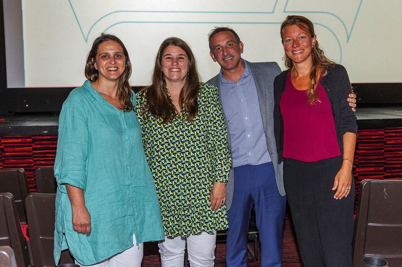 La gerenta general de Ande Amalia Quirici y la gerenta de Innovación y Emprendimientos de ANII Ximena Camaño con Matías Bendersky y Marieke Goettsch, del BID