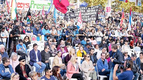 Acto del Día de los Trabajadores, el 1º de mayo de 2023. Foto: Javier Calvelo, adhocFOTOS
