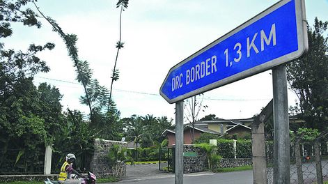 imagen de El Ejército hará una investigación interna para detectar “falla” que inicialmente dejó varada a una delegación civil en Ruanda