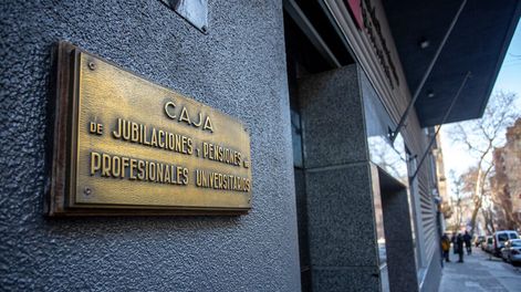 Caja de Profesionales Universitarios. Foto: Mauricio Zina / adhocFOTOS