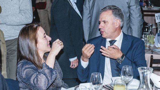 Presidenta de la Unión de Exportadores Carmen Porteiro junto al presidente de la República Yamandú Orsi Presidenta de la Unión de Exportadores Carmen Porteiro junto al presidente de la República Yamandú Orsi