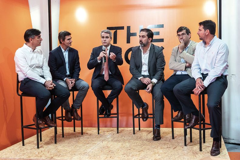 Leonardo Loureiro, Marcelo Estapé, Martin Dovat, Fernando Ponte, Martín Tanco, Diego Wins