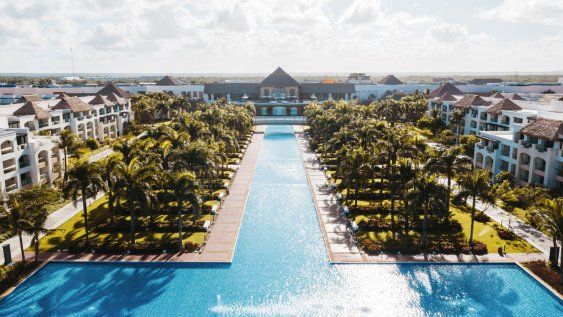hard rock hotel & casino punta cana combina relax con entretenimiento permanente