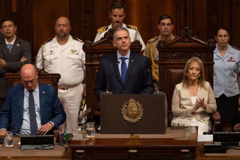 Discurso de Yanandú Orsi ante la Asamblea General, en el Palacio Legislativo.