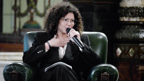 Martina Casás en el conversatorio Democracia hoy del PNUD en el Palacio Legislativo