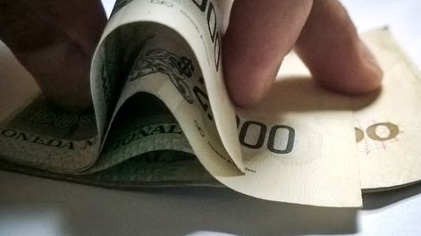 Los salarios medios perdieron en febrero parte de la mejora que habían tenido con el ajuste de inicio del año