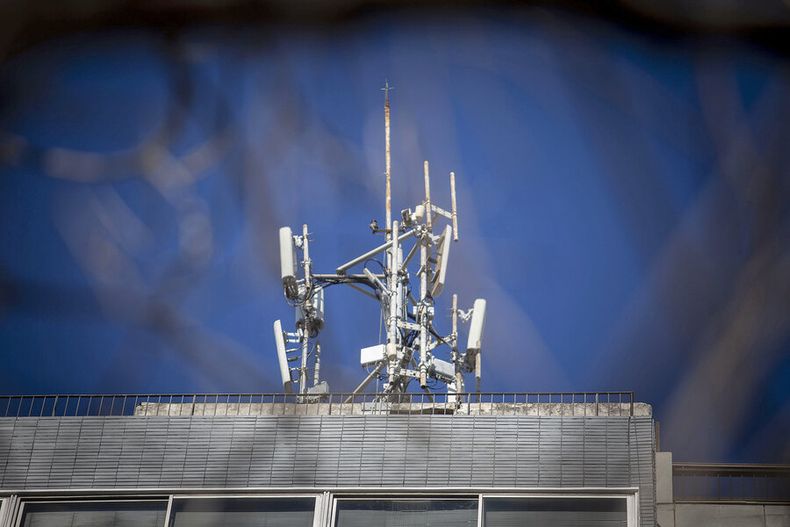 La inversión permitirá, por el momento, mejorar la cobertura con la actual tecnología LTE en la zona sur del país. Foto: Nicolás Garrido / Búsqueda
