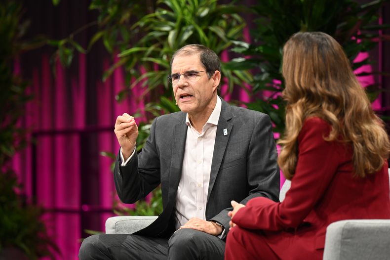 El ingeniero Mathis Wackernagel durante un evento internacional.