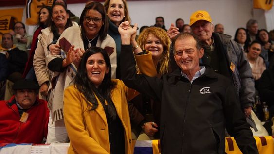 Lorena Quintana y Guido Manini Ríos este domingo en el Congreso Nacional de Cabildo Abierto