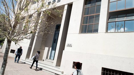 imagen de Aun si se quitara al BPS la función de pagar prestaciones sociales, requeriría asistencia para cubrir su “déficit”