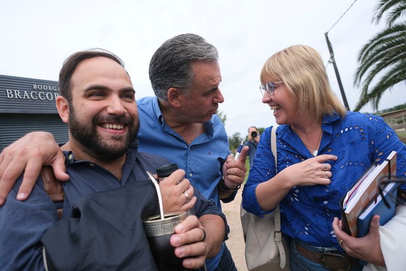 Gonzalo Civila, Yamandú Orsi y Cristina Lustemberg.&nbsp;