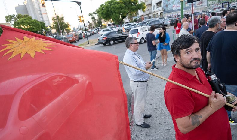 Militante del Partido Colorado en estas internas