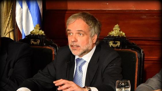 imagen de “Es ilusorio” pensar que los problemas que enfrenta la comunidad internacional, como el terrorismo, no van a llegar a Uruguay imagen de “Es ilusorio” pensar que los problemas que enfrenta la comunidad internacional, como el terrorismo, no van a llegar a Uruguay