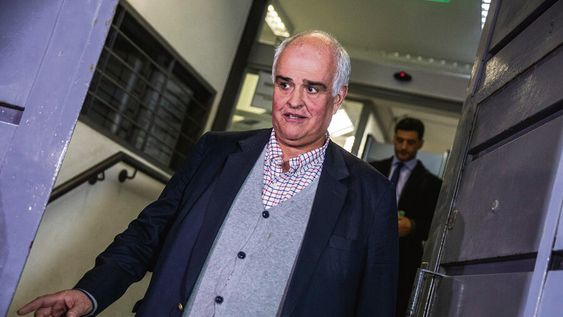 En la foto: Gustavo Penadés tras declarar en la audiencia en el Juzgado de Juan Carlos Gómez en Montevideo. Foto: Mauricio Zina / adhocFOTOS En la foto: Gustavo Penadés tras declarar en la audiencia en el Juzgado de Juan Carlos Gómez en Montevideo. Foto: Mauricio Zina / adhocFOTOS