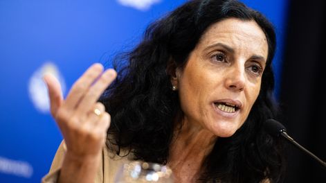 La ministra de Economía y Finanzas, Azucena Arbeleche