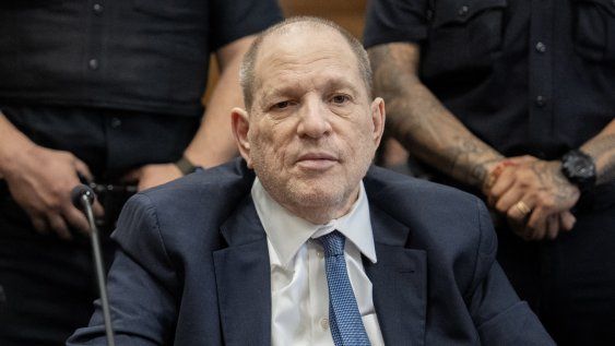 El exproductor de cine Harvey Weinstein comparece ante el tribunal para su nuevo juicio El exproductor de cine Harvey Weinstein comparece ante el tribunal para su nuevo juicio