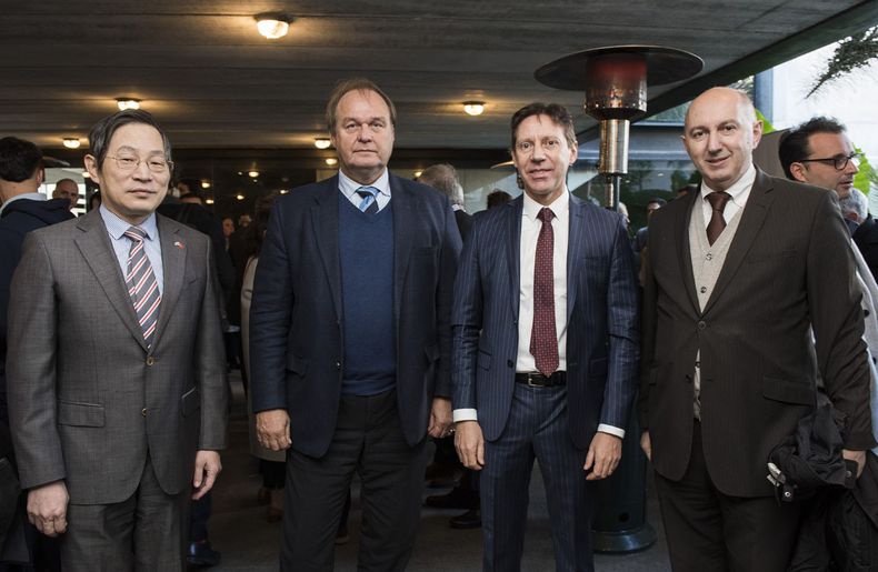 Embajador de China Huang Yazhong, embajador de Alemania Eugen Wollfarth, embajador de Francia Jean-Paul Seytre y embajador de la Unión Europea Paolo Berizzi