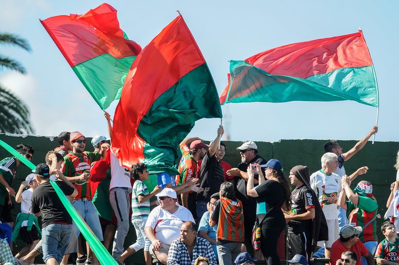Rampla Juniors descendió por primera vez en su historia a la tercera división del fútbol uruguayo.&nbsp;