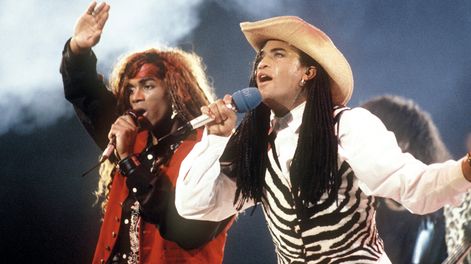 Búsqueda | El dúo durante su efímera gloria, actuando en Alemania en 1989, Foto: AFP