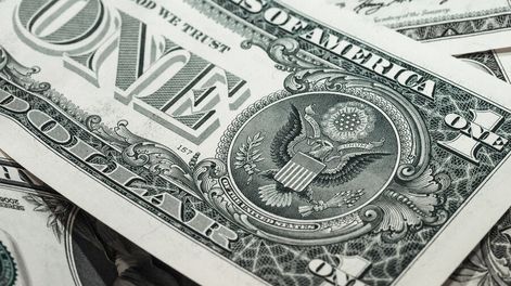 imagen de El gobierno augura “levísima” alza del dólar el resto del año