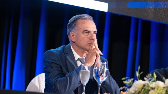 Yamandú Orsi, durante el almuerzo de ADM el martes 9 de diciembre. Yamandú Orsi, durante el almuerzo de ADM el martes 9 de diciembre.