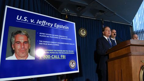 El fiscal estadounidense para el Distrito Sur de Nueva York, Geoffrey Berman, anuncia cargos contra Jeffery Epstein el 8 de julio de 2019 en la ciudad de Nueva York.