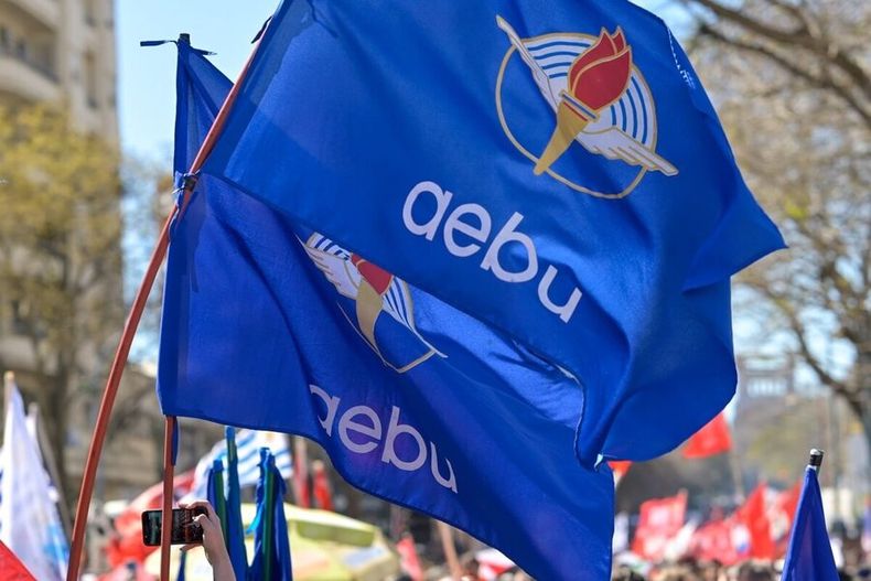 Banderas de AEBU