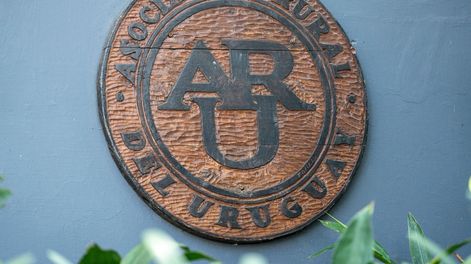 Sede de la Asociación Rural del Uruguay en el predio de la Rural del Prado en Montevideo