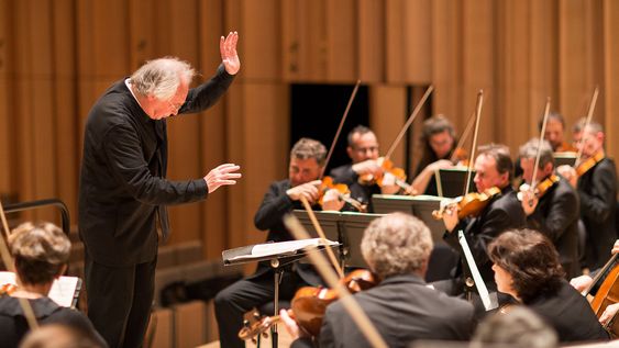 Cada año, la programación del Centro Cultural de Música es sustentada por sus socios a través del abono anual.