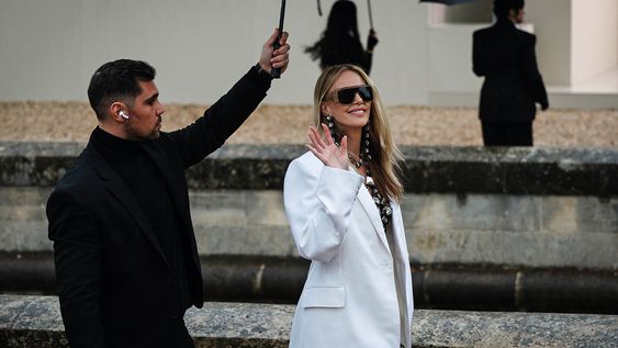 Charlize Theron estuvo en la presentación de Givenchy. Charlize Theron estuvo en la presentación de Givenchy.