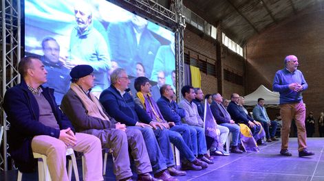 Acto del Partido Independiente en el Club Banco Hipotecario. Foto: Partido Independiente