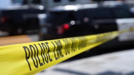 Fotografía que muestra una cinta de advertencia durante un operativo de la Policía de San Diego este lunes, en el Centro Islámico de San Diego (EE.UU).&nbsp;