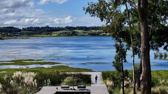 reserva montoya: una vision que define un estilo de vida mediante paisaje y arquitectura