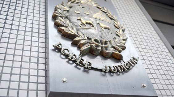 Juzgado en la calle Juan Carlos Gómez. Foto: Pablo Vignali / adhocFOTOS Juzgado en la calle Juan Carlos Gómez. Foto: Pablo Vignali / adhocFOTOS