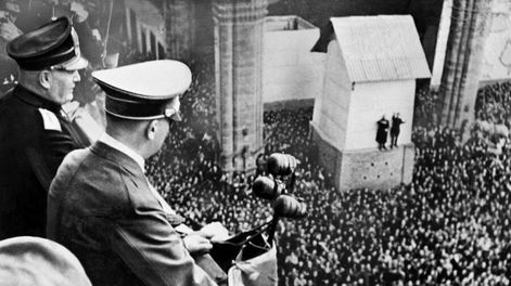 Adolf Hitler y Benito Mussolini. Foto: AFP