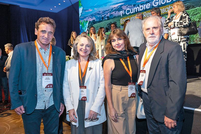 Milton Zuanazzi, Ivone Favero, Deborah Villas y Aldemir Dadalt