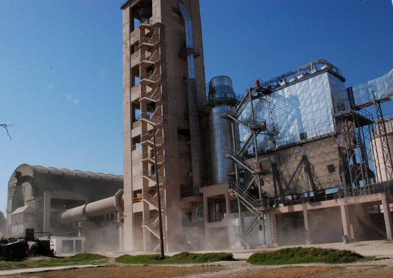 imagen de Ancap evalúa cambios en el deficitario negocio del portland y el sindicato prepara su estrategia para no perder fuentes de trabajo