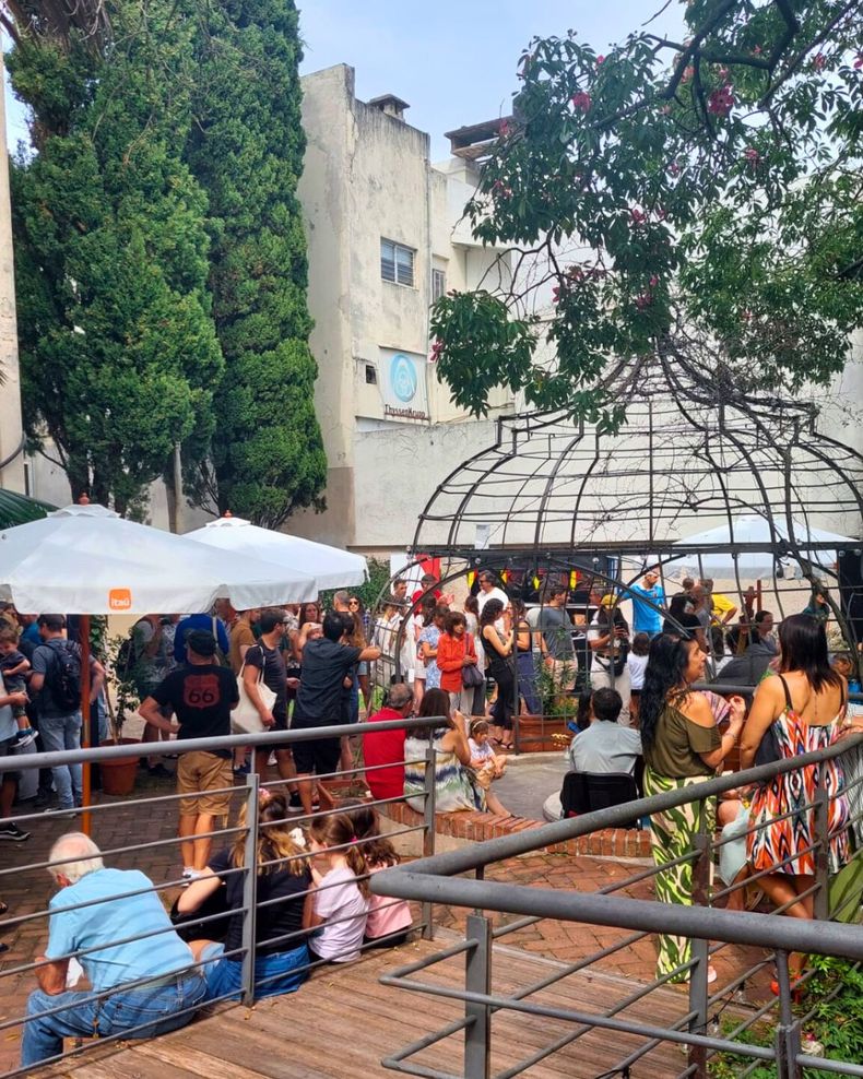 feria gastronómica alianza francesa