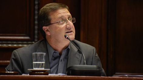 imagen de De León prepara libro sobre gestión en Ancap