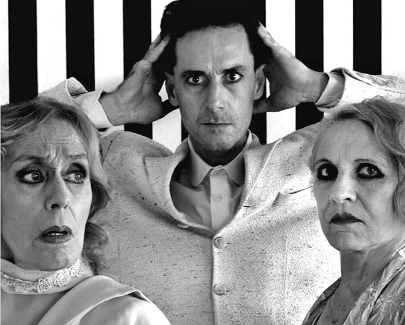 imagen de El pensador y sus hermanas