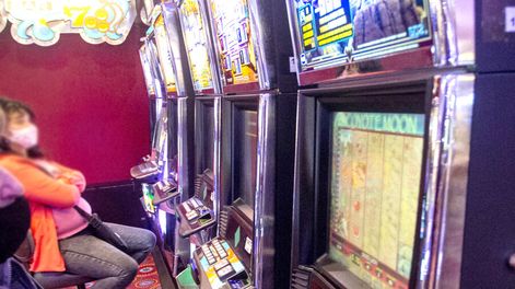 Juego en tiempos de emergencia sanitaria. Foto: Nicolás Garrido / Búsqueda